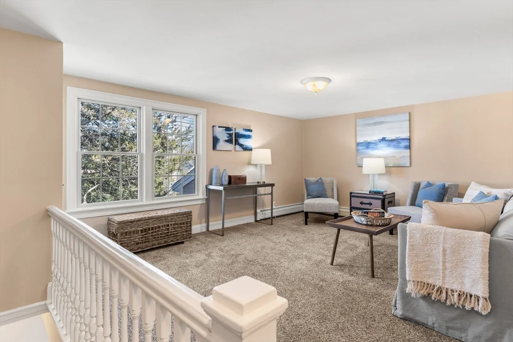 452 Main St, Amesbury