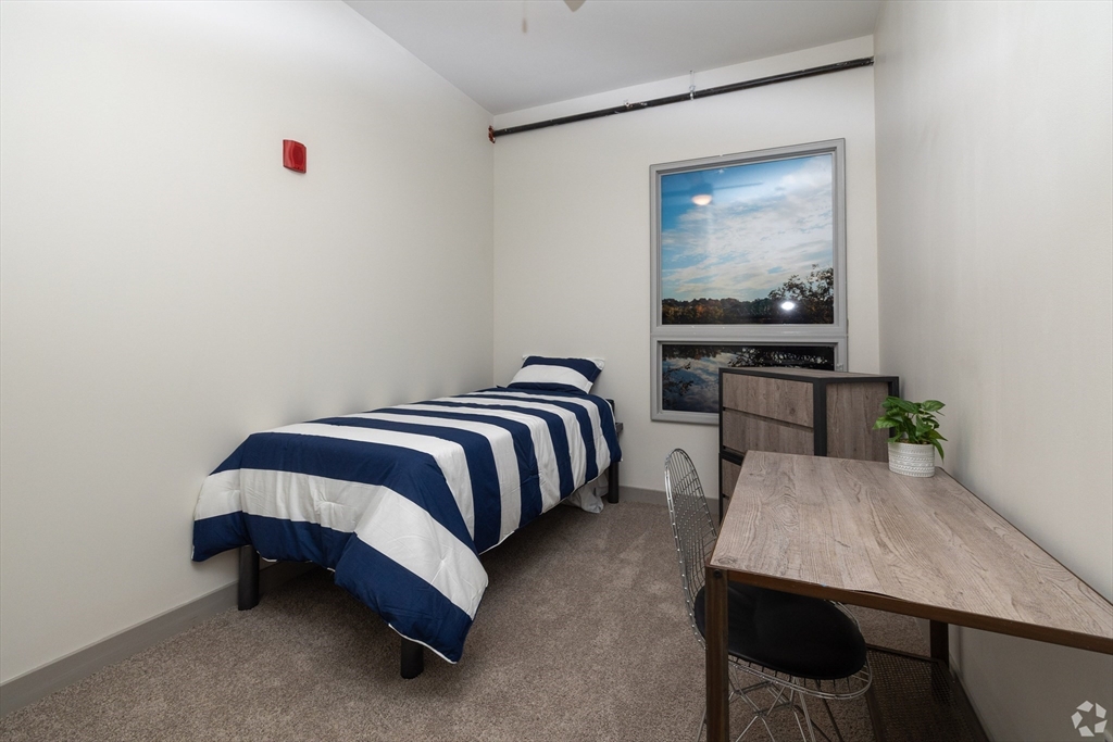 1 Merrimack Plaza, Lowell