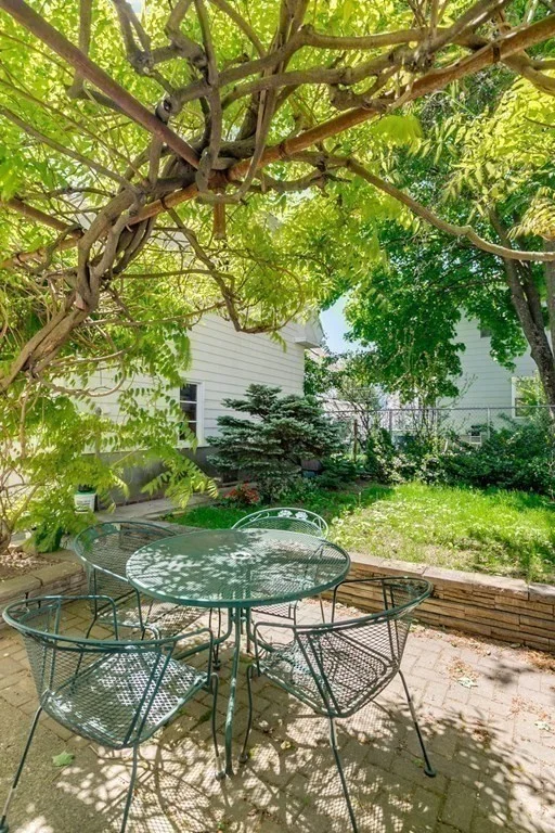 14 Evergreen, Winter Hill