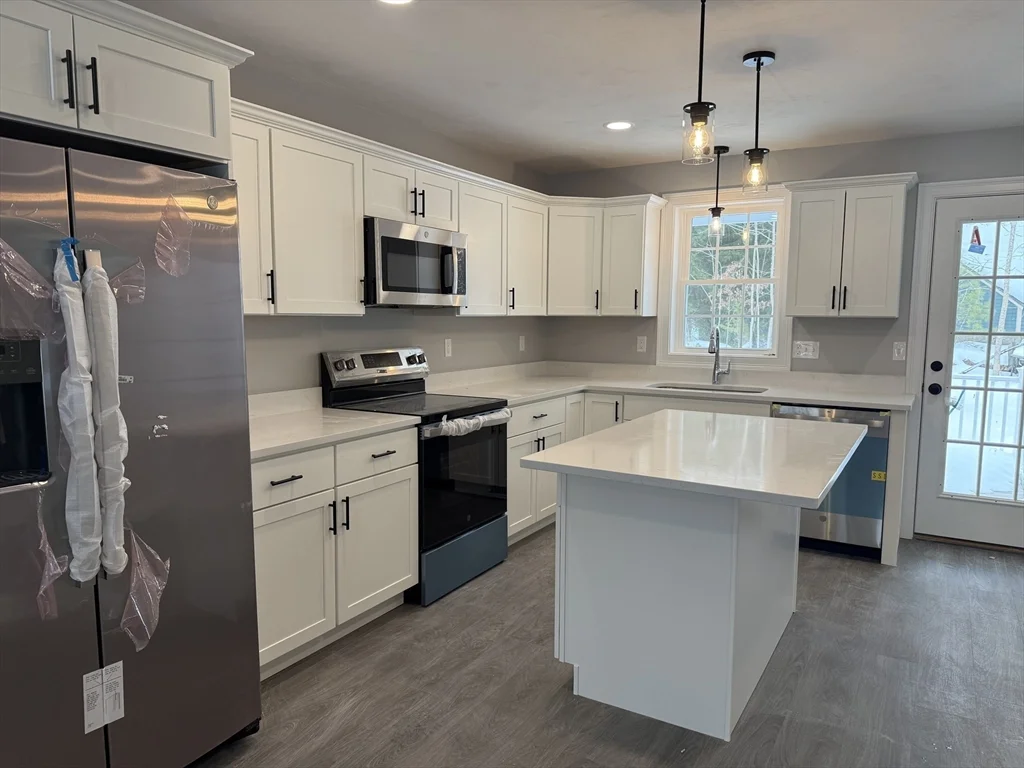 15 Kashmir's Way, Middleboro