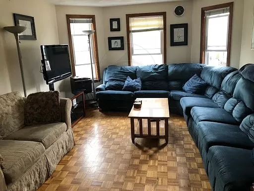 5 bed, 2 bath apartment for rent at 38 Bay State Ave Unit 2, Powder House Square — photo 3 of 3