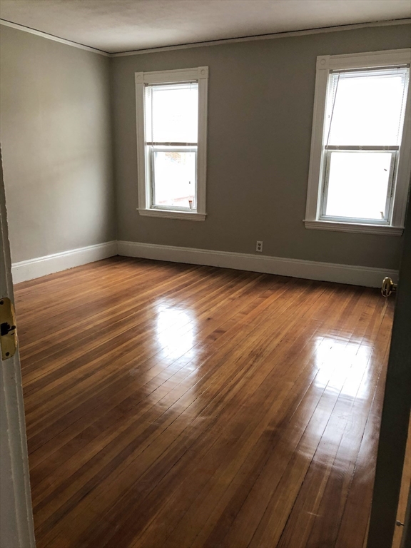 11 Banks St, Waltham