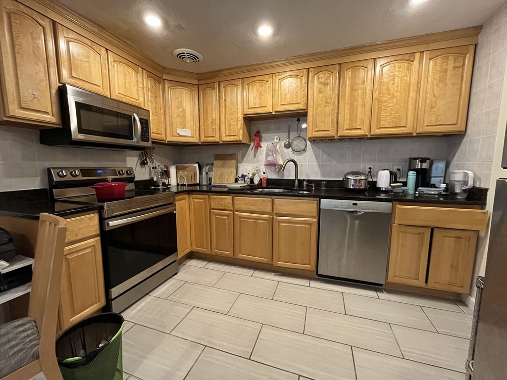 197 Kent St, Brookline