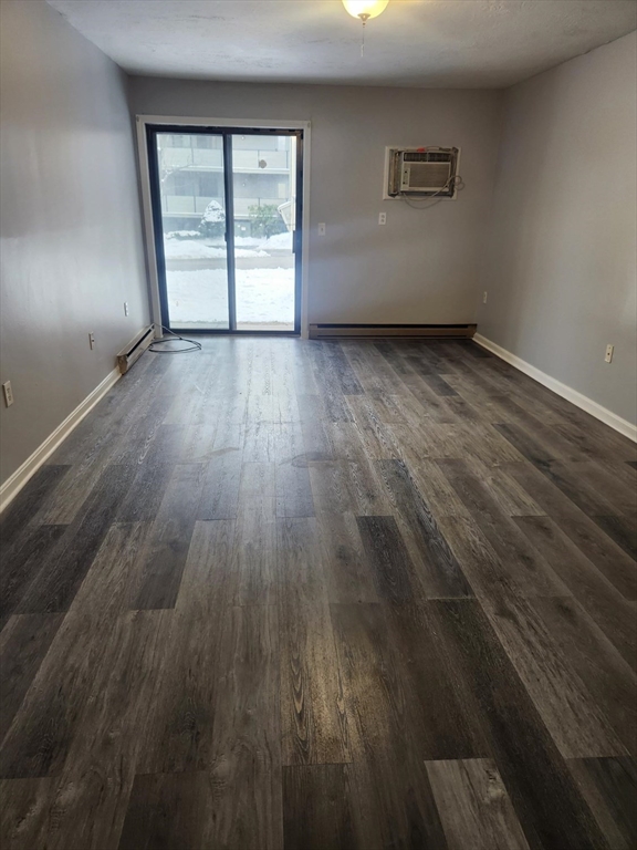 1195 Grafton St, Worcester