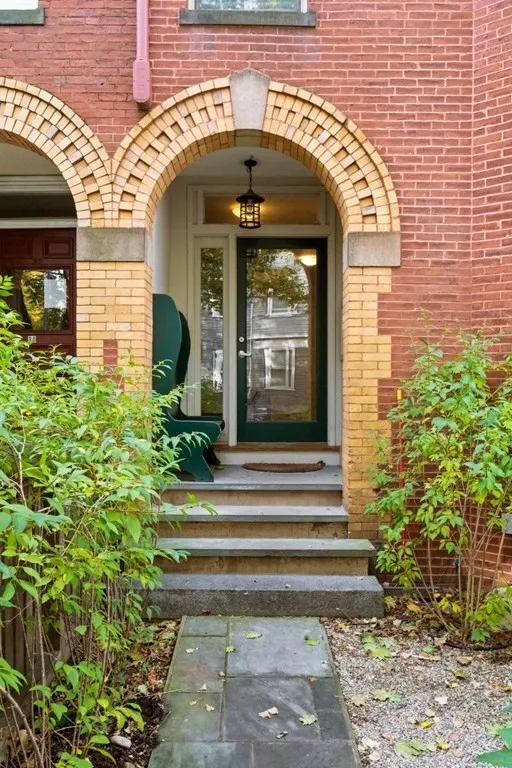 94 Brook St, Central Village