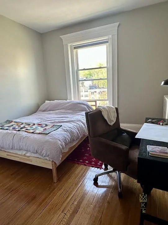 1569 Beacon St, Brookline