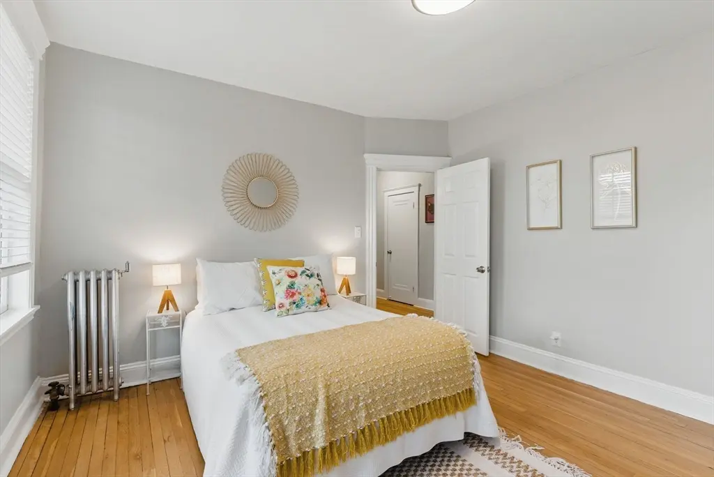 72 Strathmore Rd, Brighton