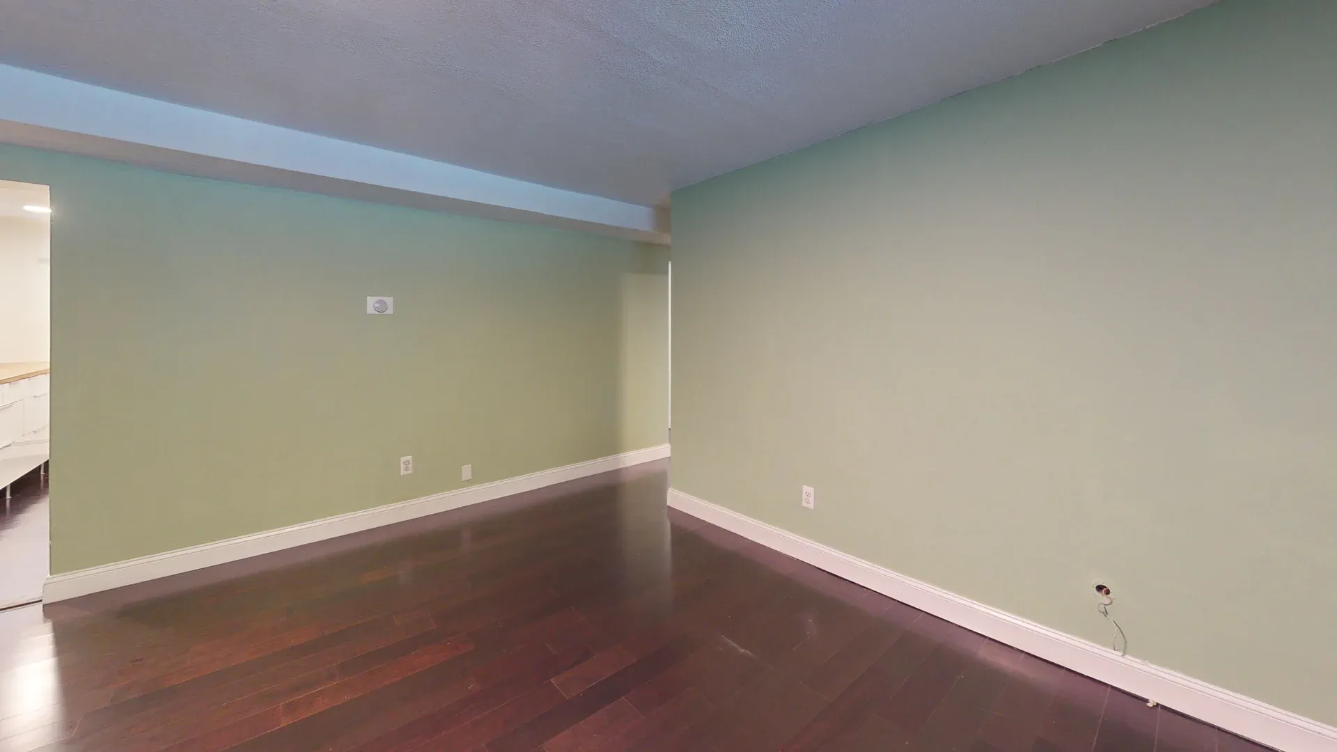 31 Westgate Rd, Chestnut Hill