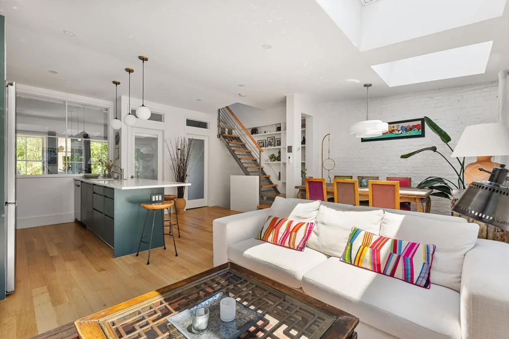 201 West Springfield, South End