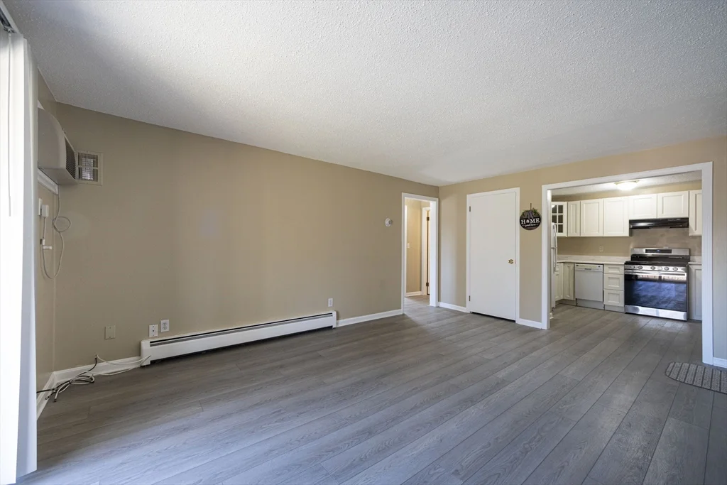 645 W Lowell Ave, Zip 01832