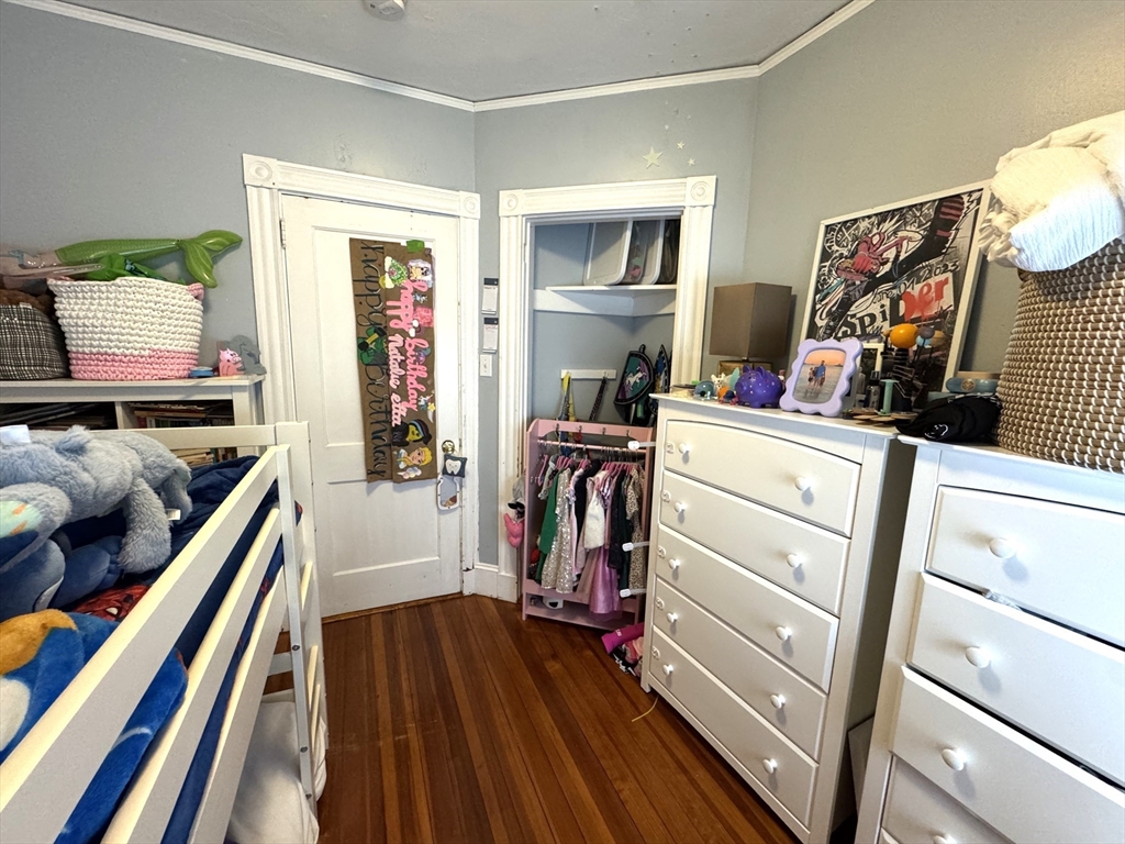 242 Belgrade Ave, Roslindale