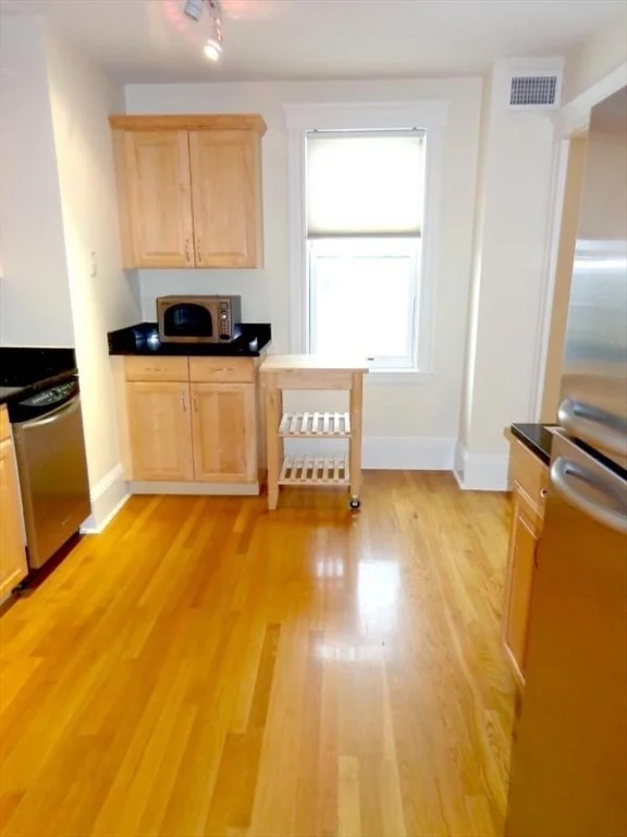 304 Allston St, Cambridgeport