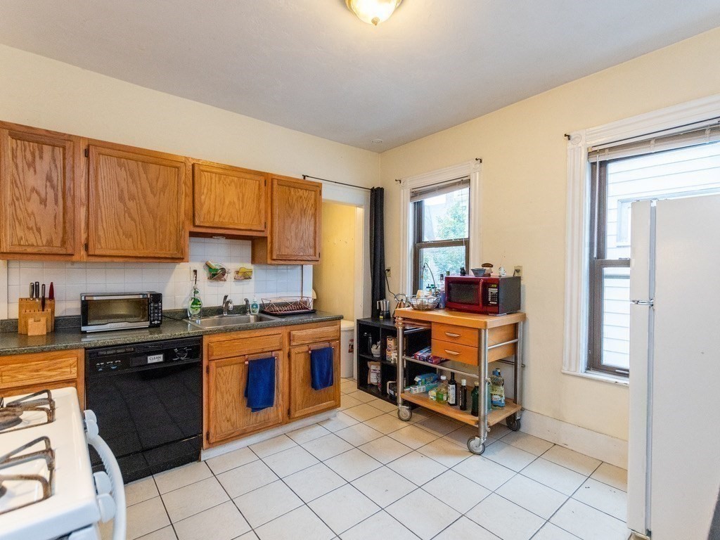 17 Cushman Rd, Brighton