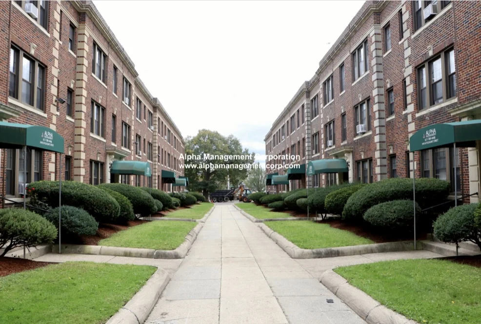 349 Pleasant St, Malden