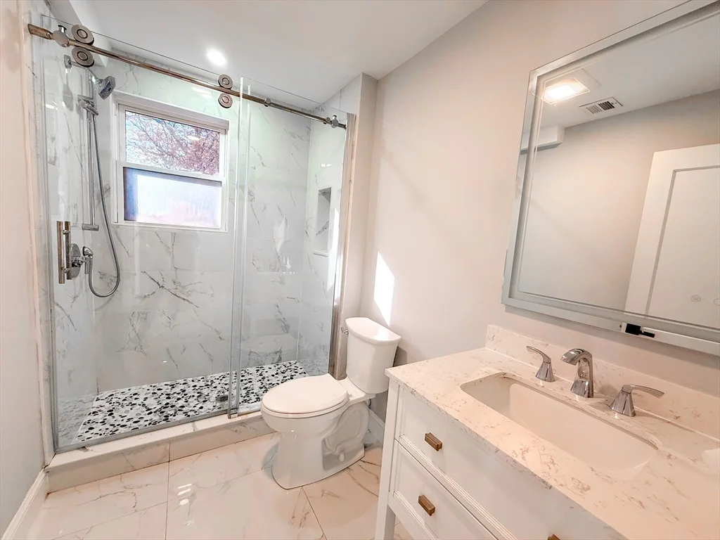 41 Pond St, Framingham