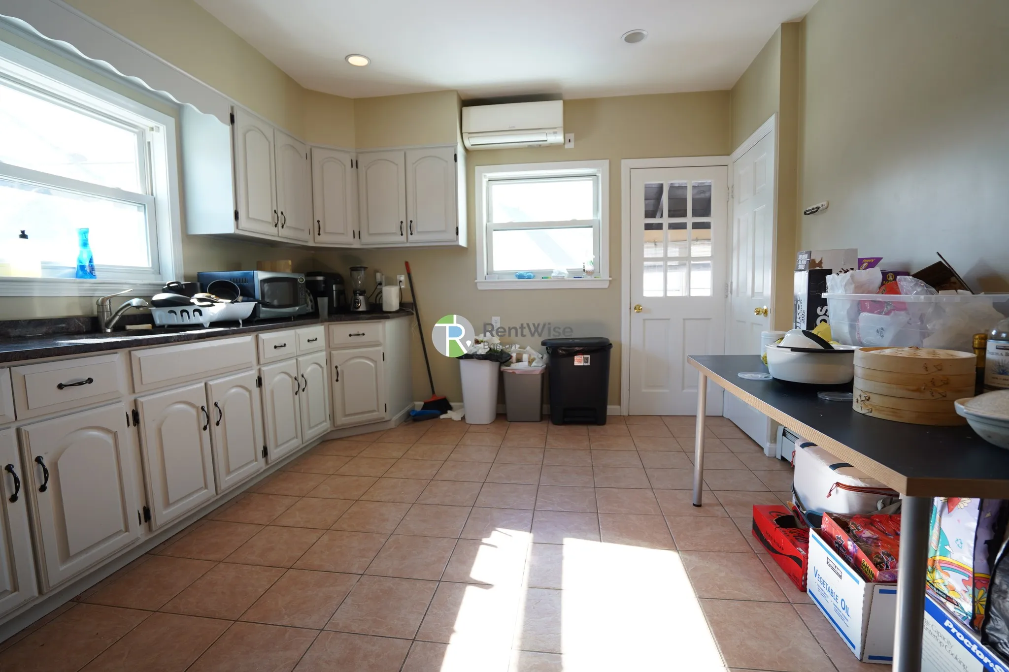 52 Pearson Rd, Tufts