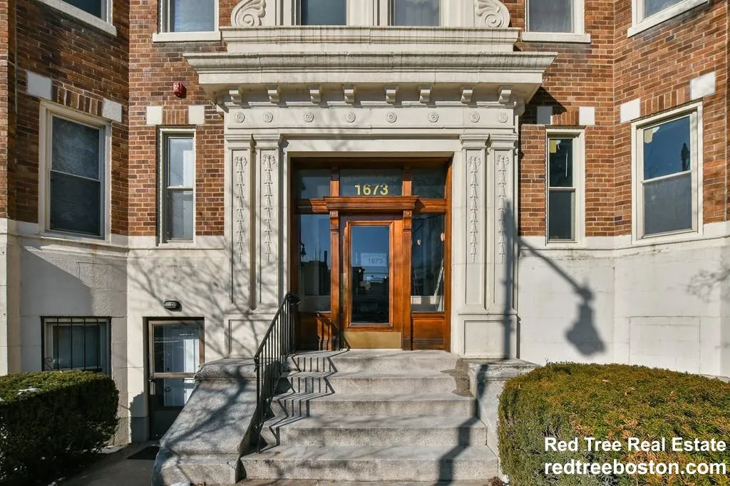 1673 Commonwealth Ave, Brighton