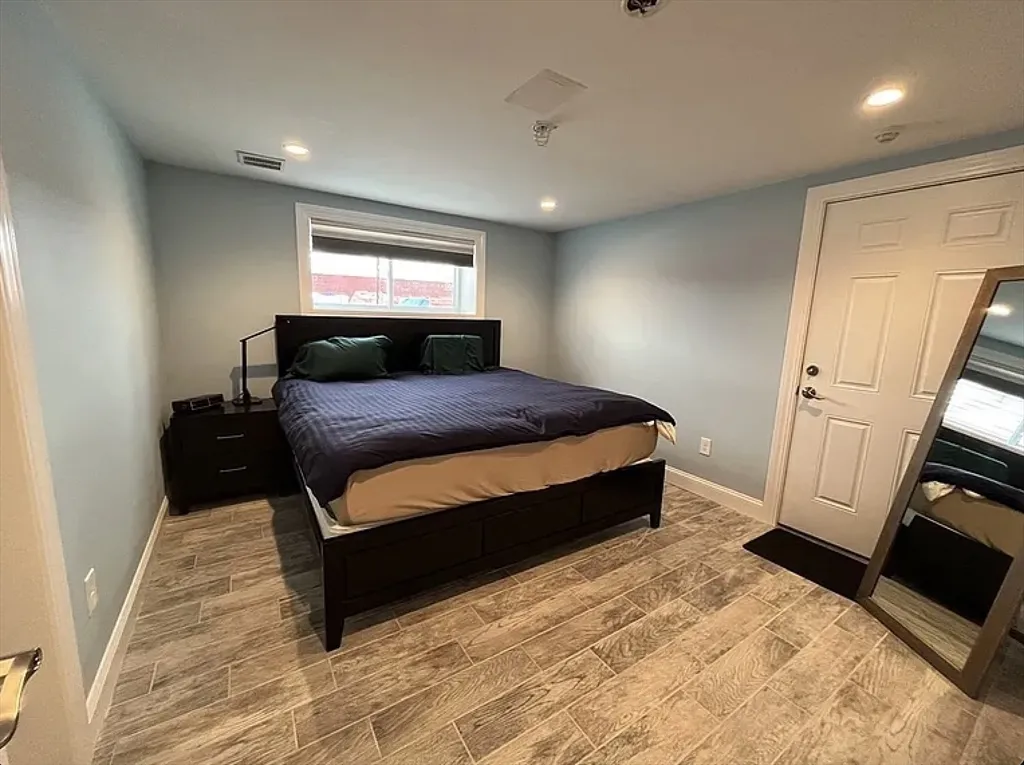 20R Cross St, East Somerville