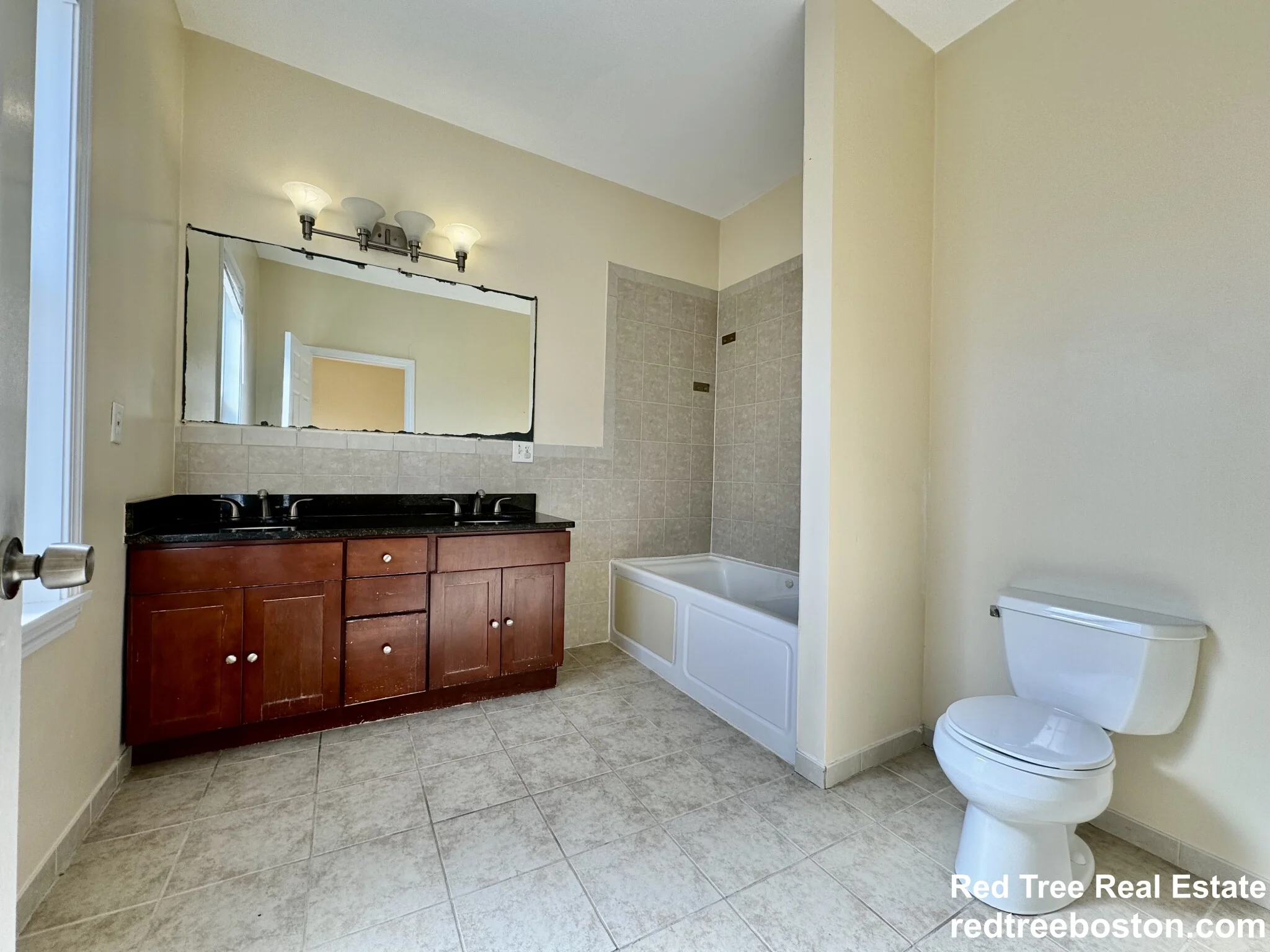 22 Elmore St, Roxbury