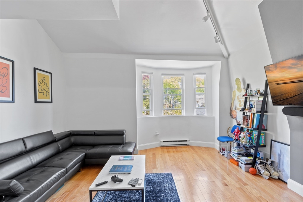 208 Washington, Chelsea