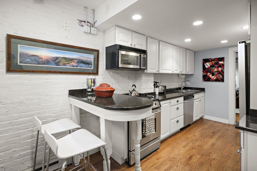 15 Hereford St, Back Bay