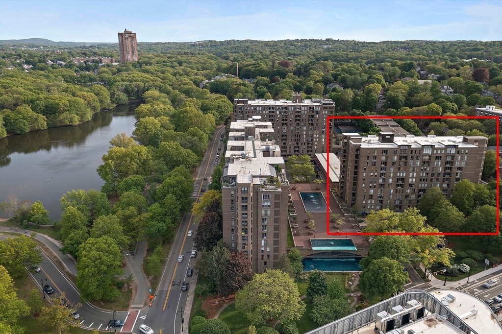 44 Washington St, Brookline Village