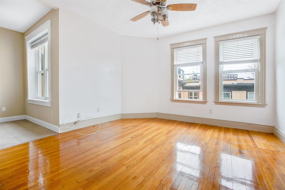 2 bed, 1 bath apartment for rent at 134 Sutherland Rd Unit 6, Brighton — photo 6 of 12