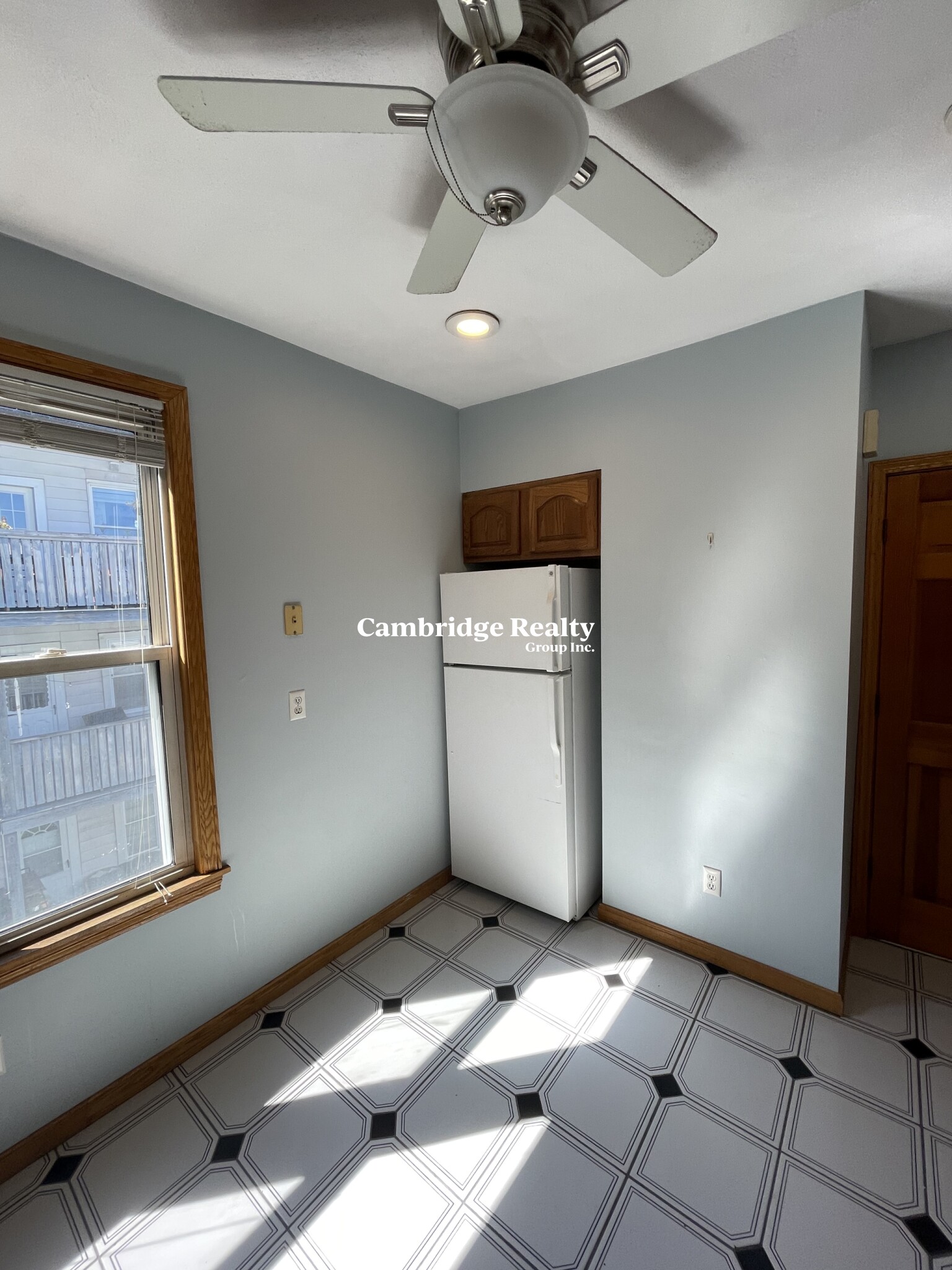 2 bed, 1 bath apartment for rent at 39 Magnus Ave Unit 2T, Ward Two — photo 5 of 24