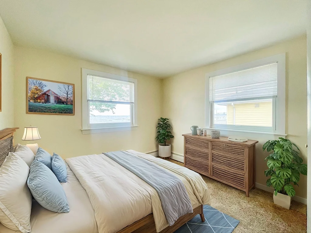 623 Quincy Shore Dr, North Quincy