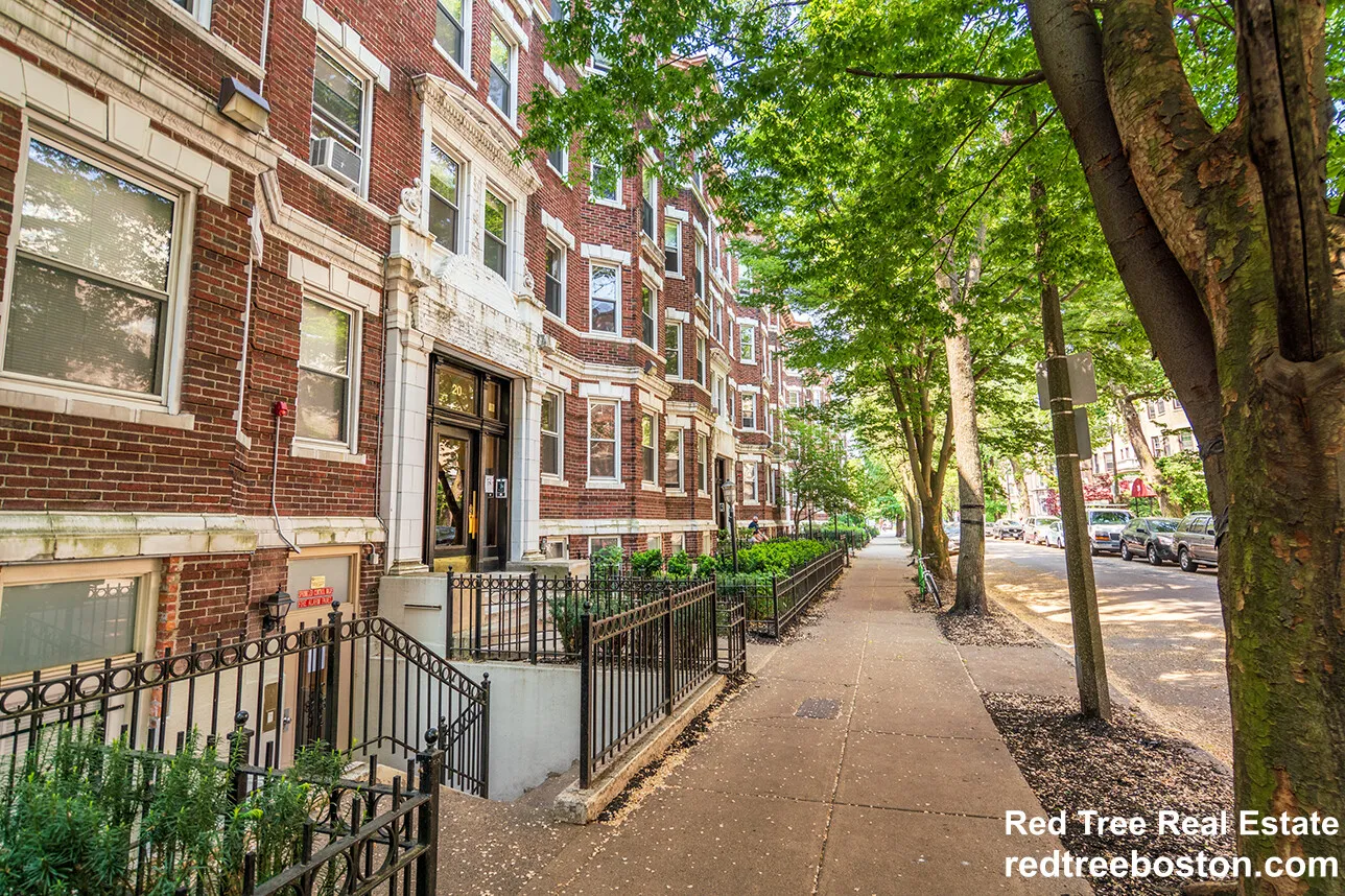 24 Queensberry St, Fenway