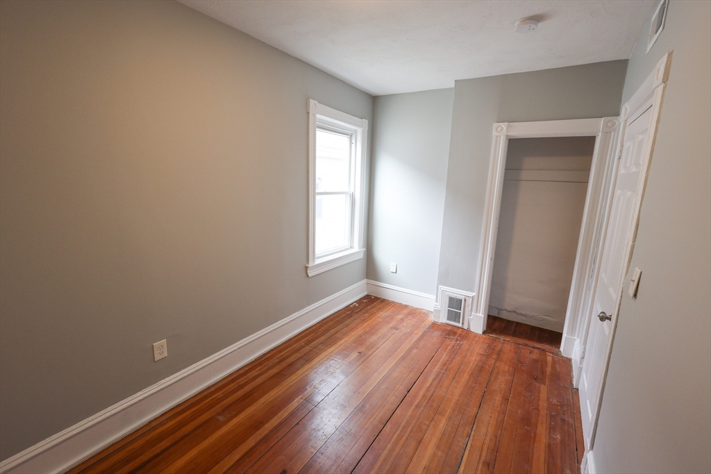 23 Barry St, Dorchester