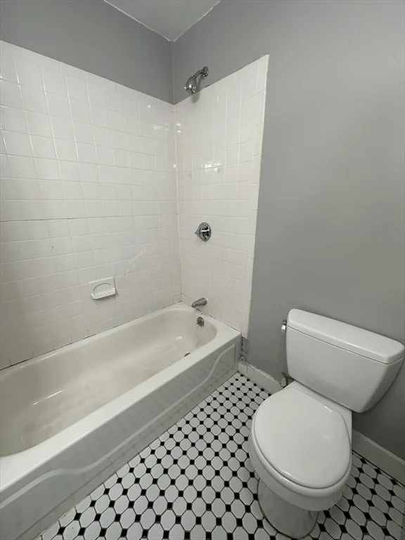 11 Sunset St, Mission Hill