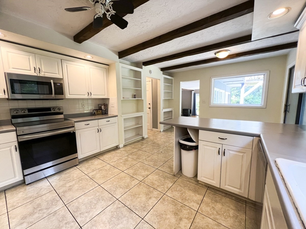 405 Cherry St, Bridgewater