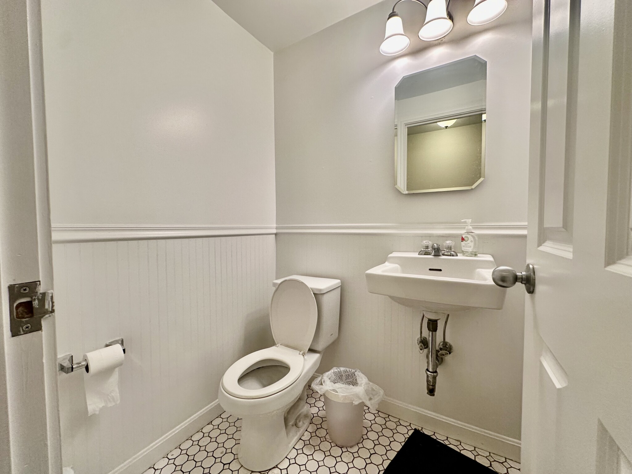 1942 Beacon St, Brighton