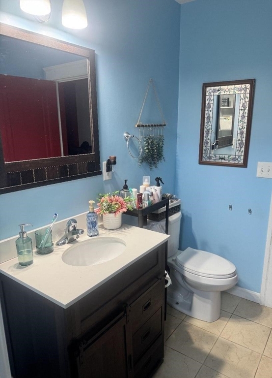 33 Barnes Ave, Worcester