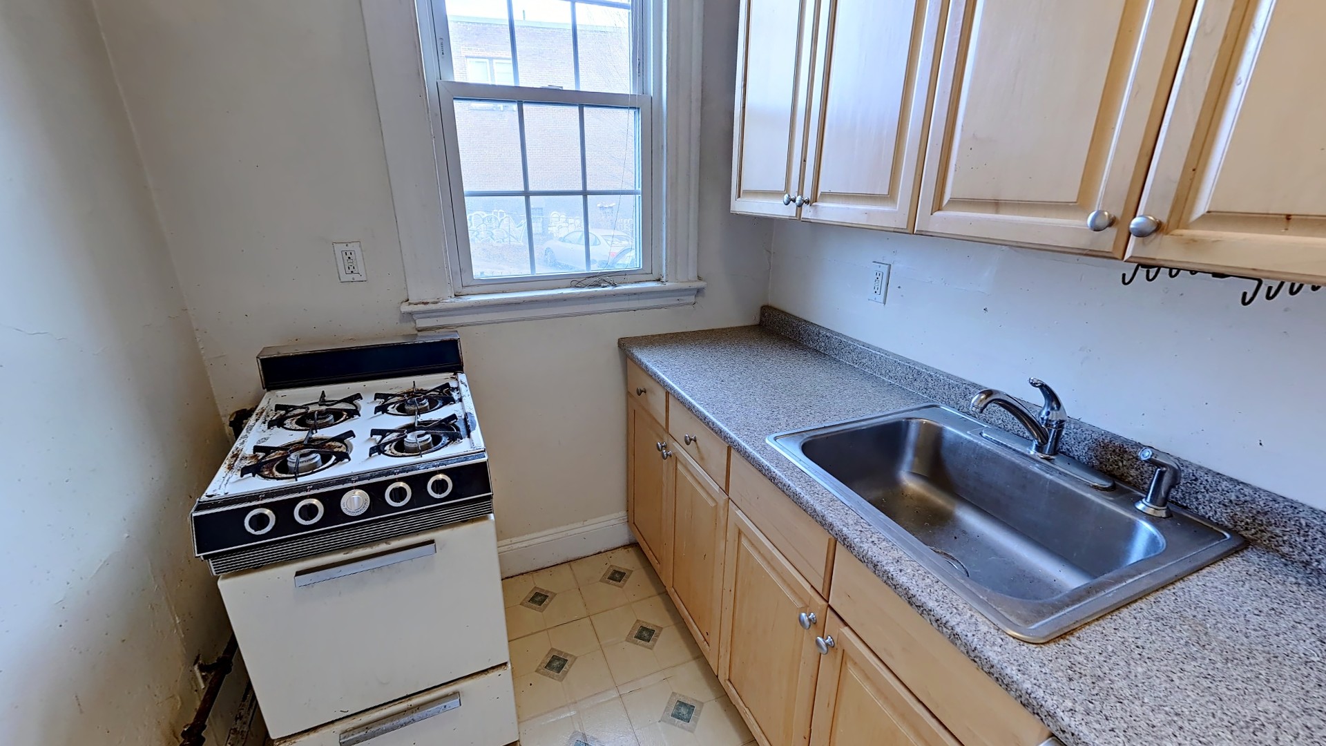 15 Glenville Ave, Allston