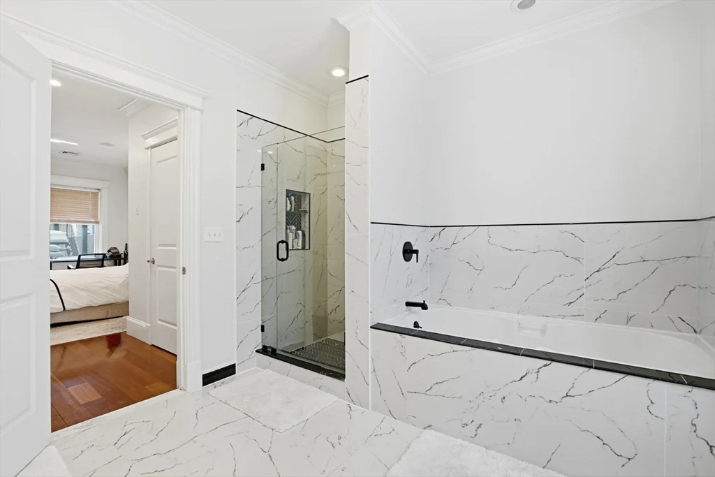 17 Gates, South Boston