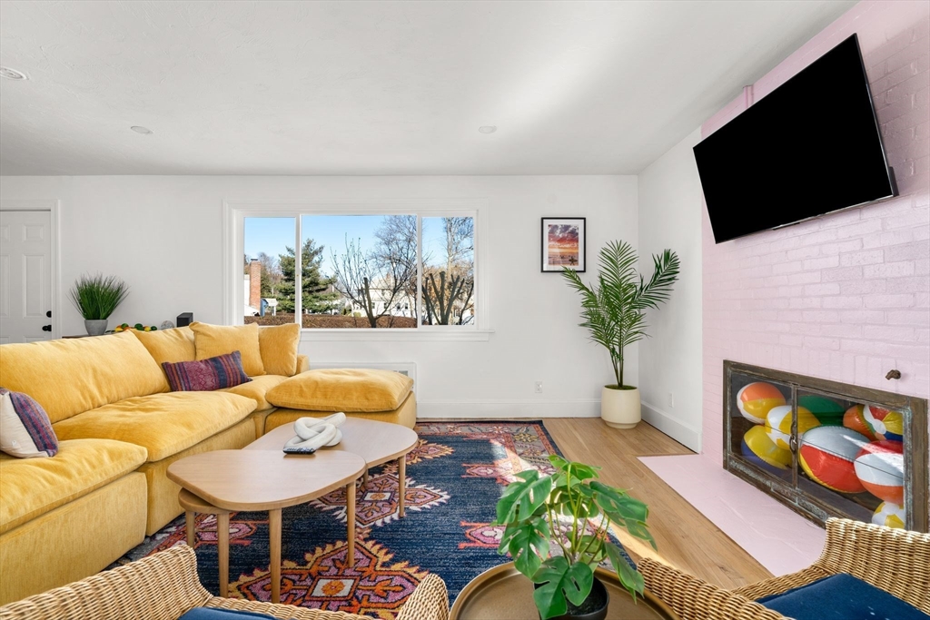 30 Coburn St  June/ July, Hull