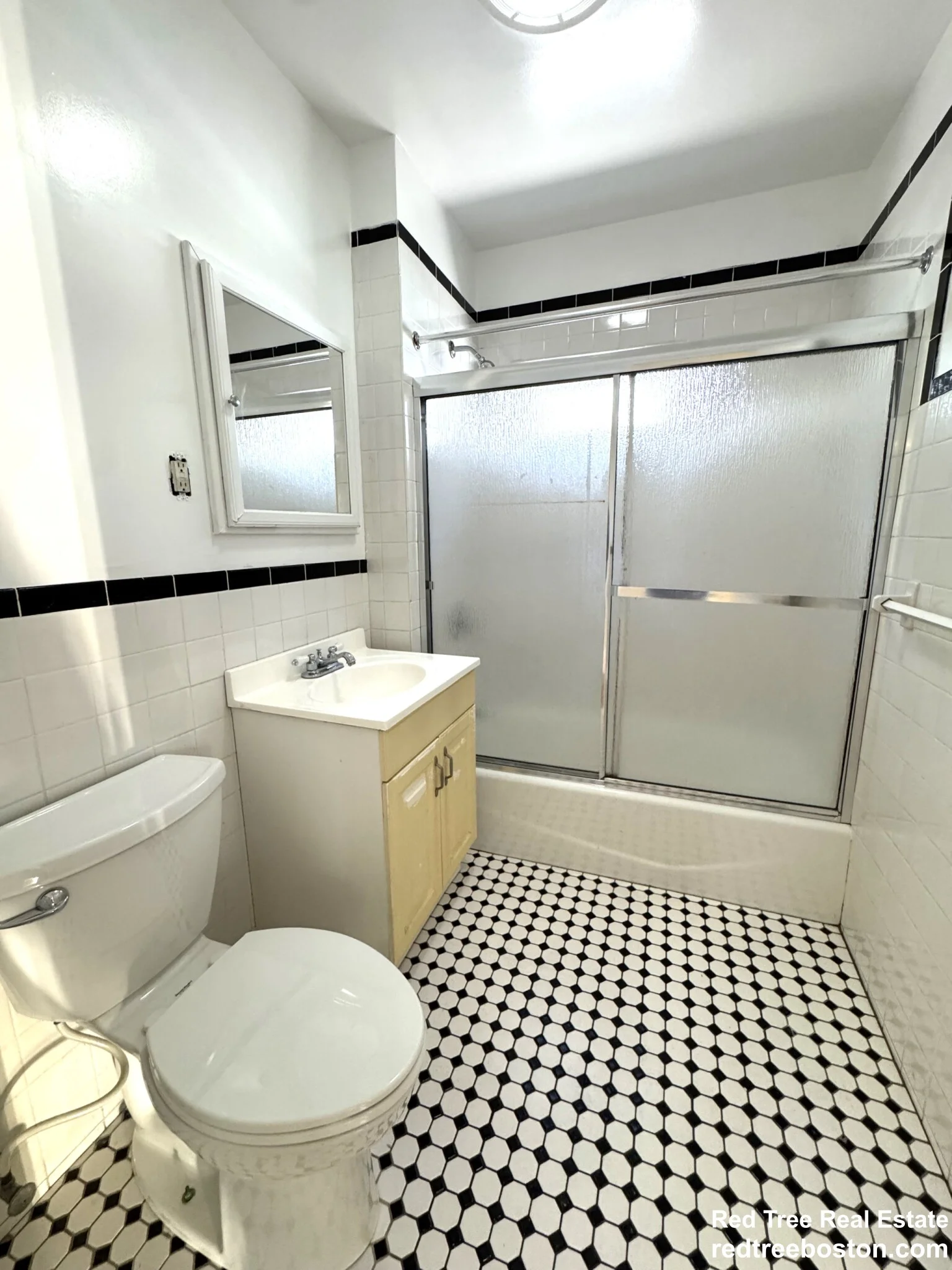 20 Hunnewell Ave, Oak Square