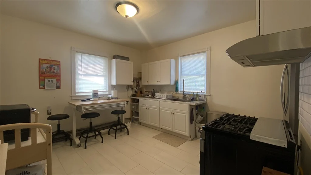 585 Western Ave, Lynn