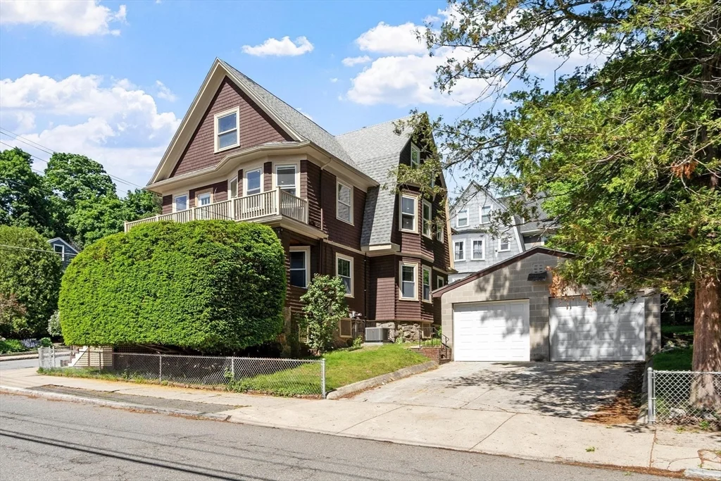 61 Warren St, West Medford