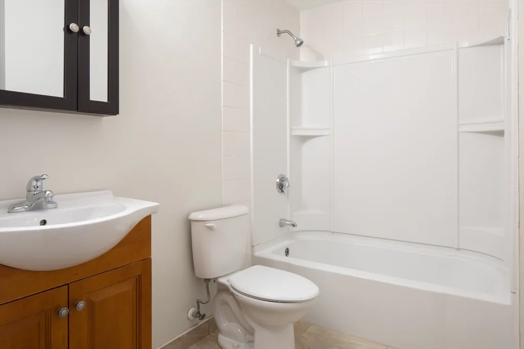 45 Chelsea St, East Boston