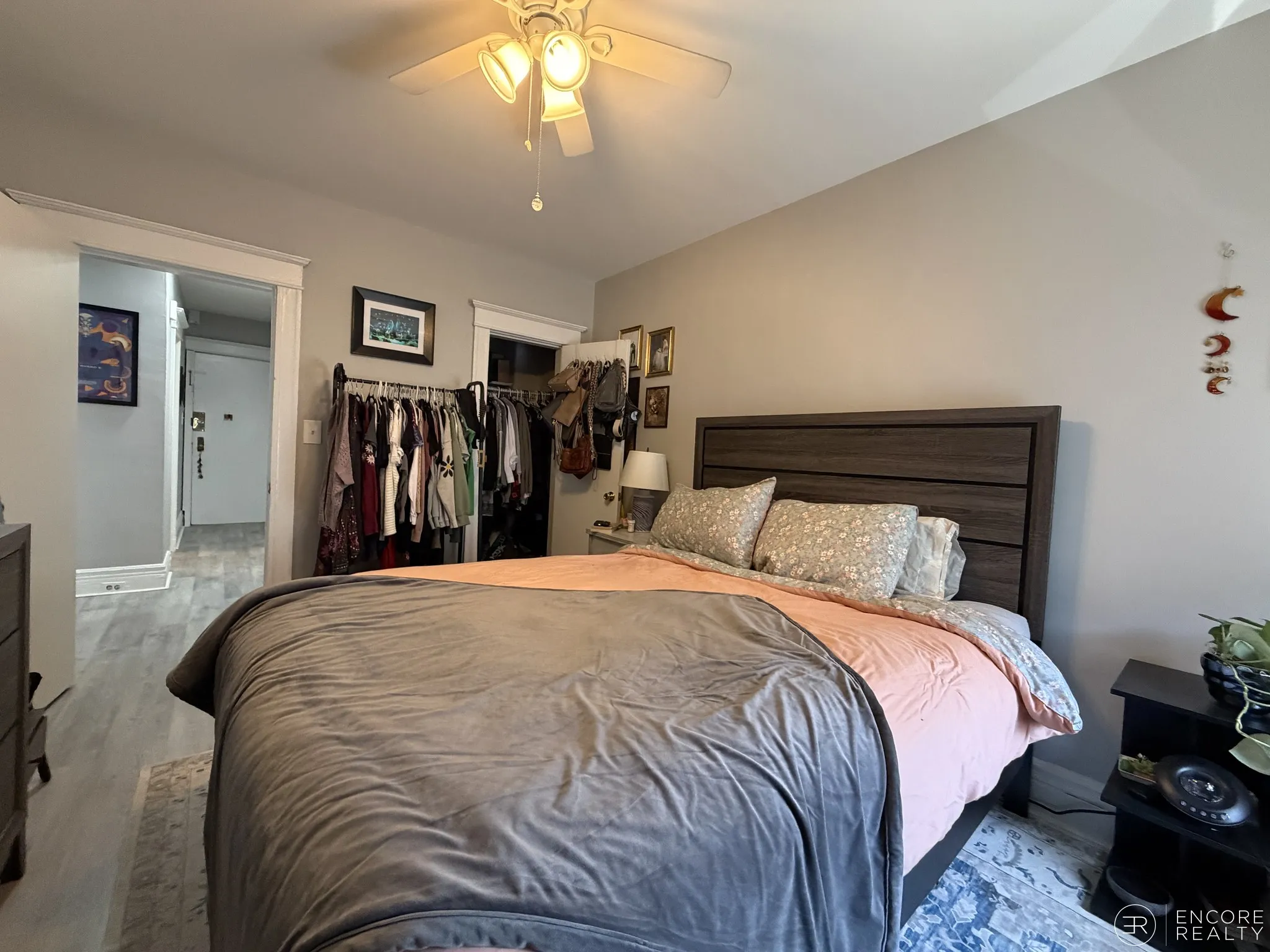 376 Riverway, Mission Hill