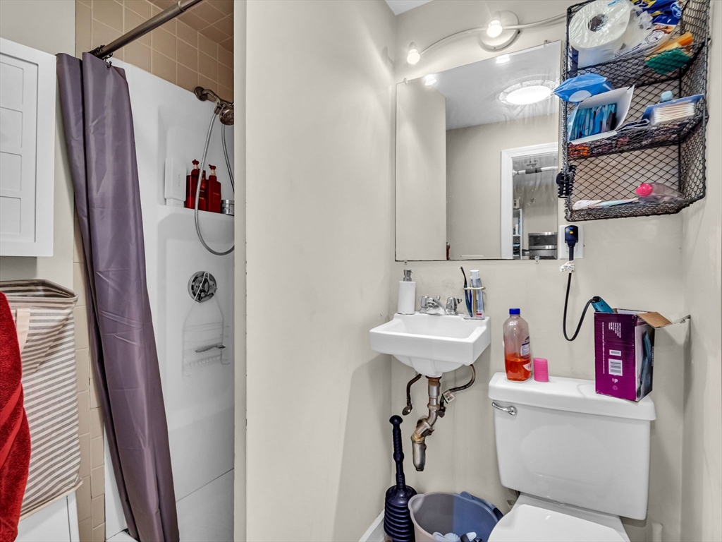 97 College Ave, Somerville