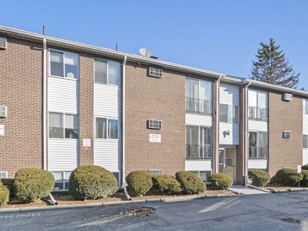 180 River St, Waltham