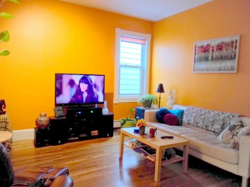 1530 Cambridge St, Mid-Cambridge