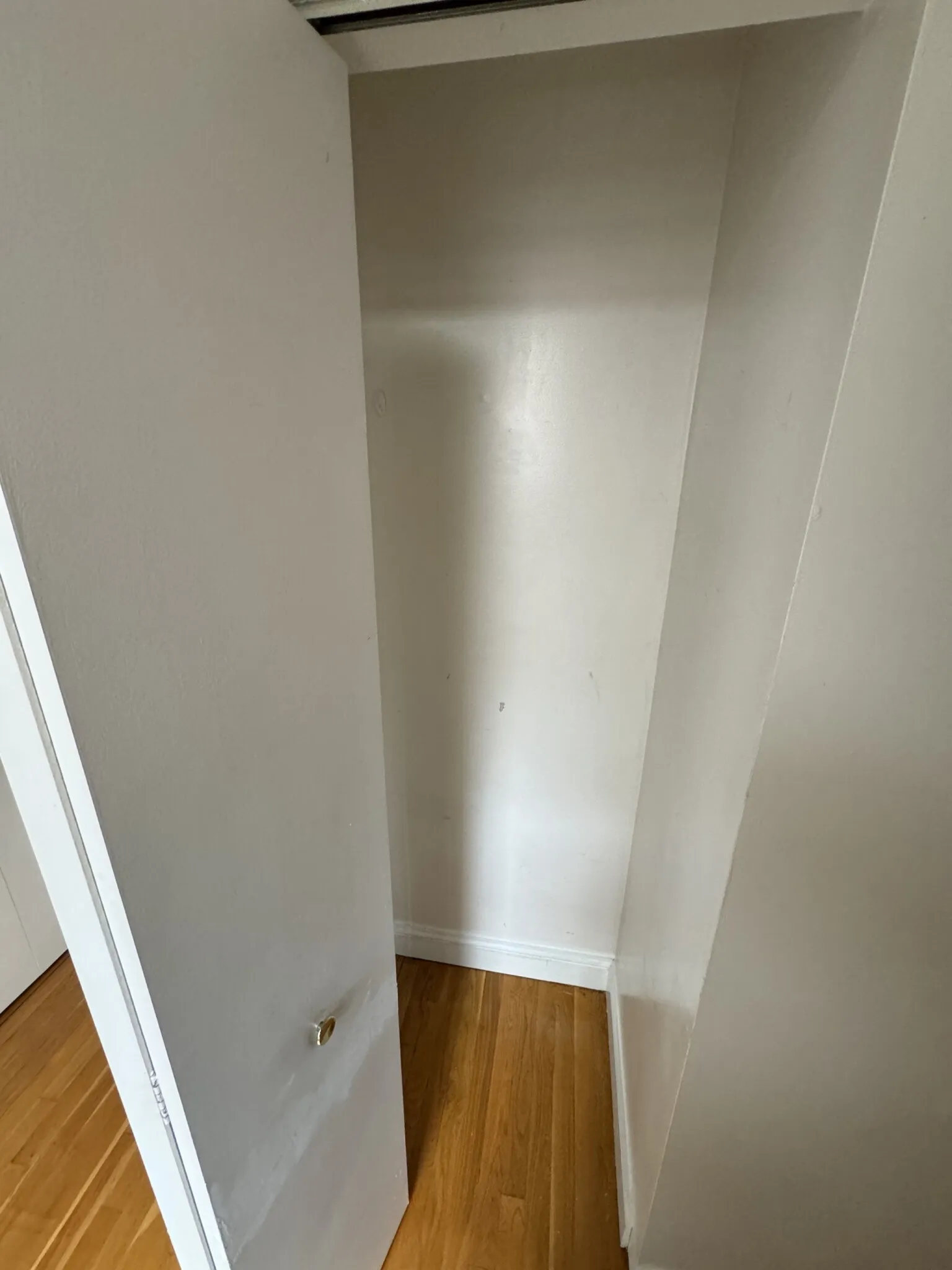 102 Gainsborough St, Fenway