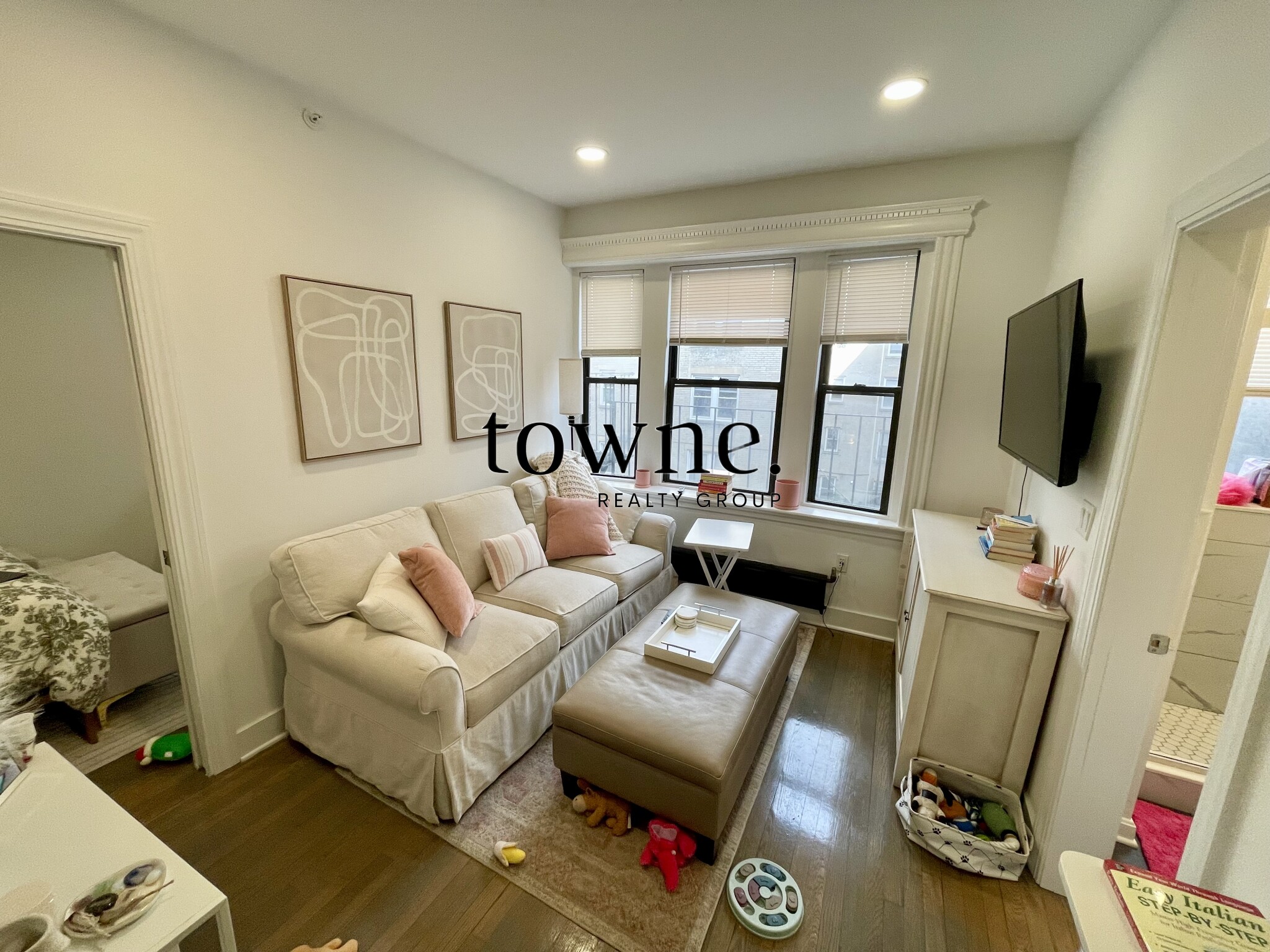 11 Queensberry St, Fenway