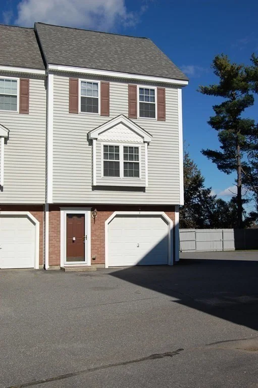 1005 Middlesex, Lowell