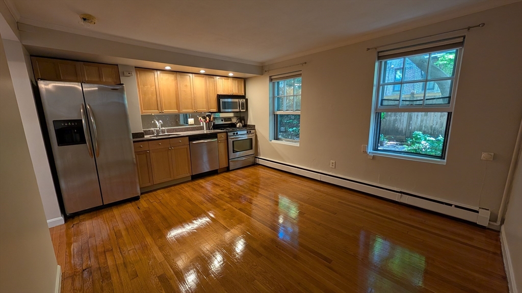 38 Lawrence St, South End